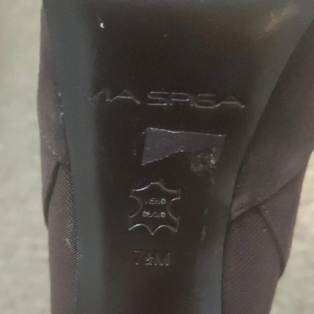 Chic Dark Brown Ankle Booties - Picture 3 of 7